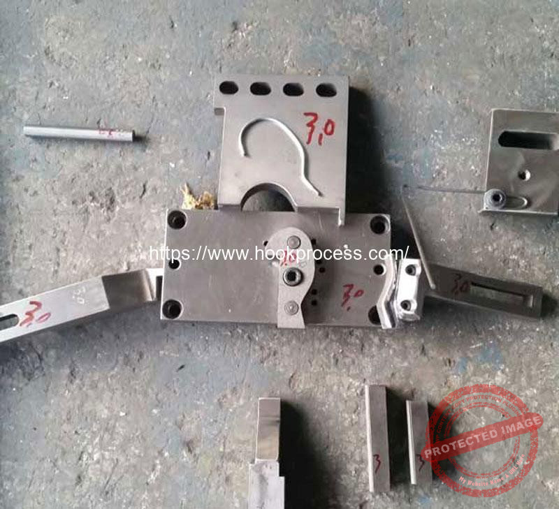Hanger-Wire-Hook-Machine-Mould-for-Egypt-Customer